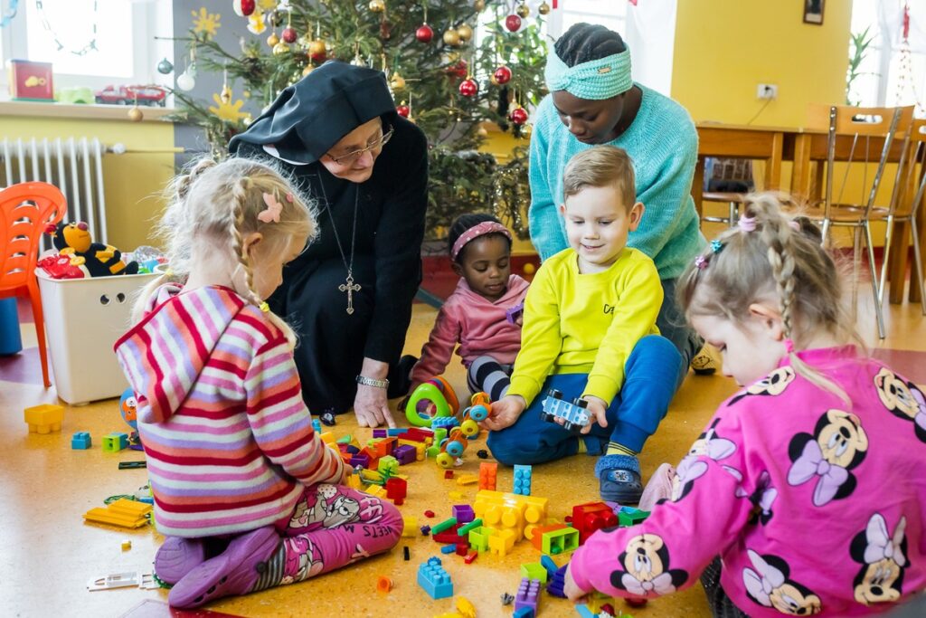 Dom Dobrego Pasterza dla Samotnych Matek w Żołędowie , fot. Tomasz Czachorowski eventphoto.com.pl dla UMWKP