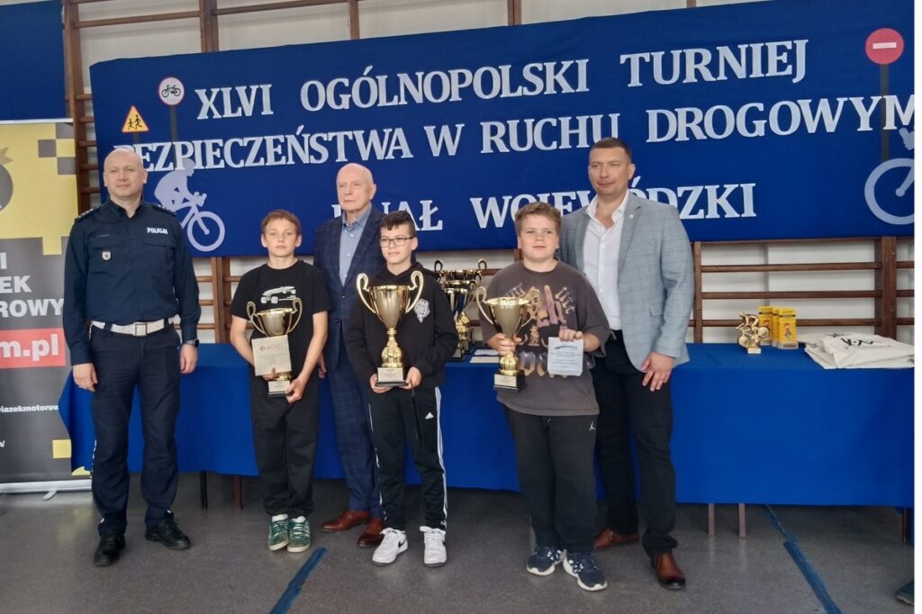 Wręczenie pucharów, fot. R. Rakowski