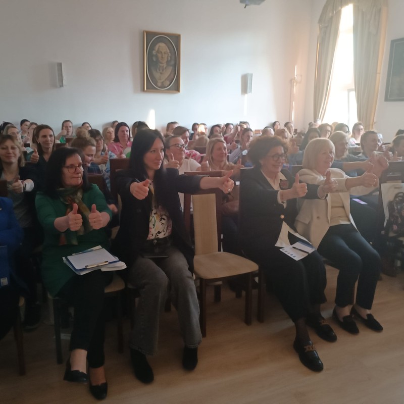 Uczestnicy konferencji podczas aktywności