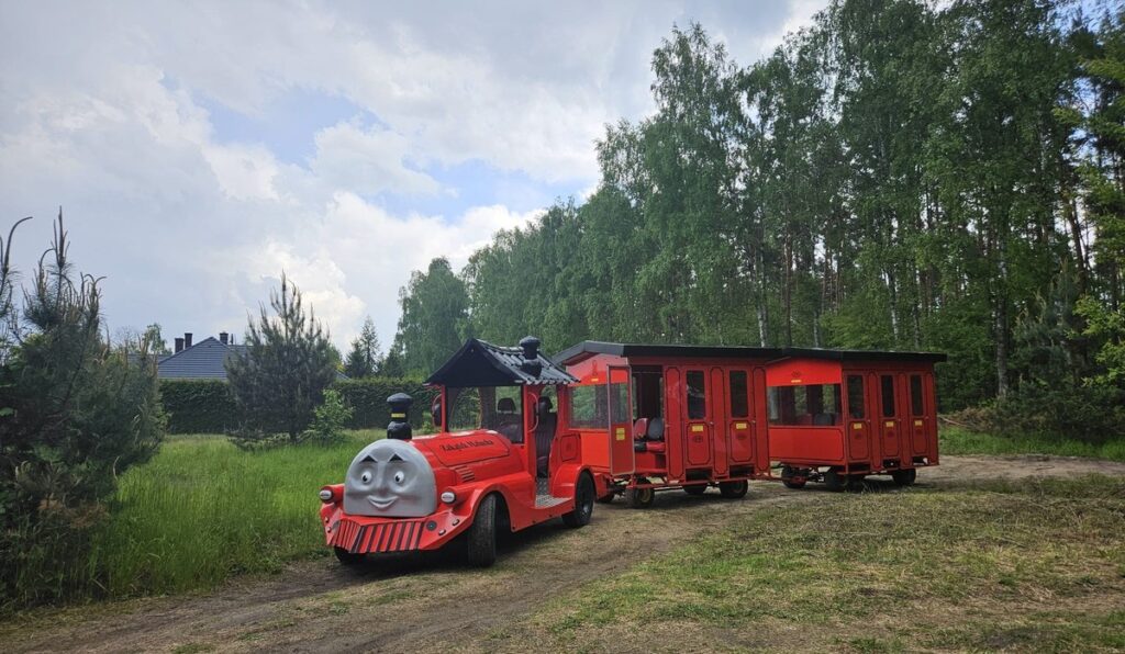 Ciuchcią do LEŚNEJ BAZY