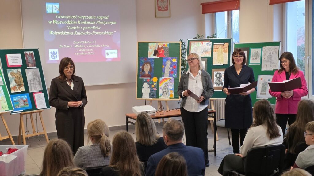 Powitanie gości przez p. Izabelę Maciejewską dyrektor ZS 33, fot. Paweł Wysiński