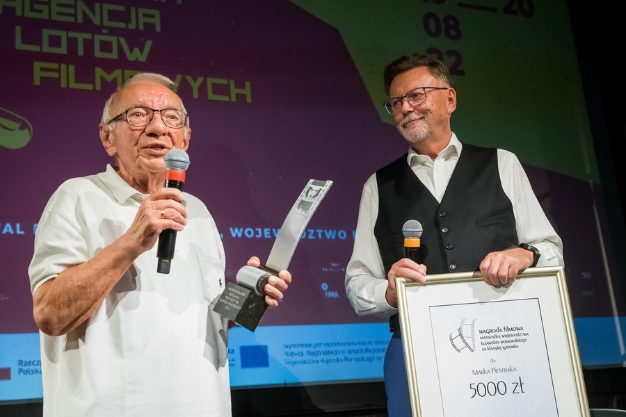 Nagroda Filmowa Marszałka dla Marka Piestraka, fot. Tomasz Czachorowski dla UMWKP