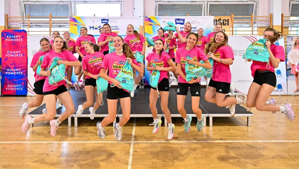 Mistrzynie w szkołach, fot. Paweł Skraba
