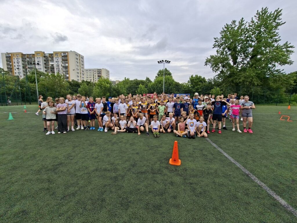 uczestnicy wraz z Igą Baumgart-Witan