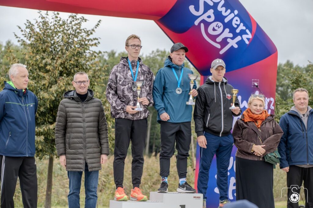 III Nadgoplański Bieg Dwóch Jezior Kruszwica-Łojewo, fot. Dariusz Samerek ED Foto