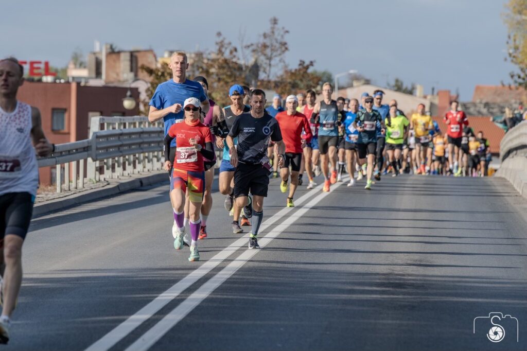 III Nadgoplański Bieg Dwóch Jezior Kruszwica-Łojewo, fot. Dariusz Samerek ED Foto