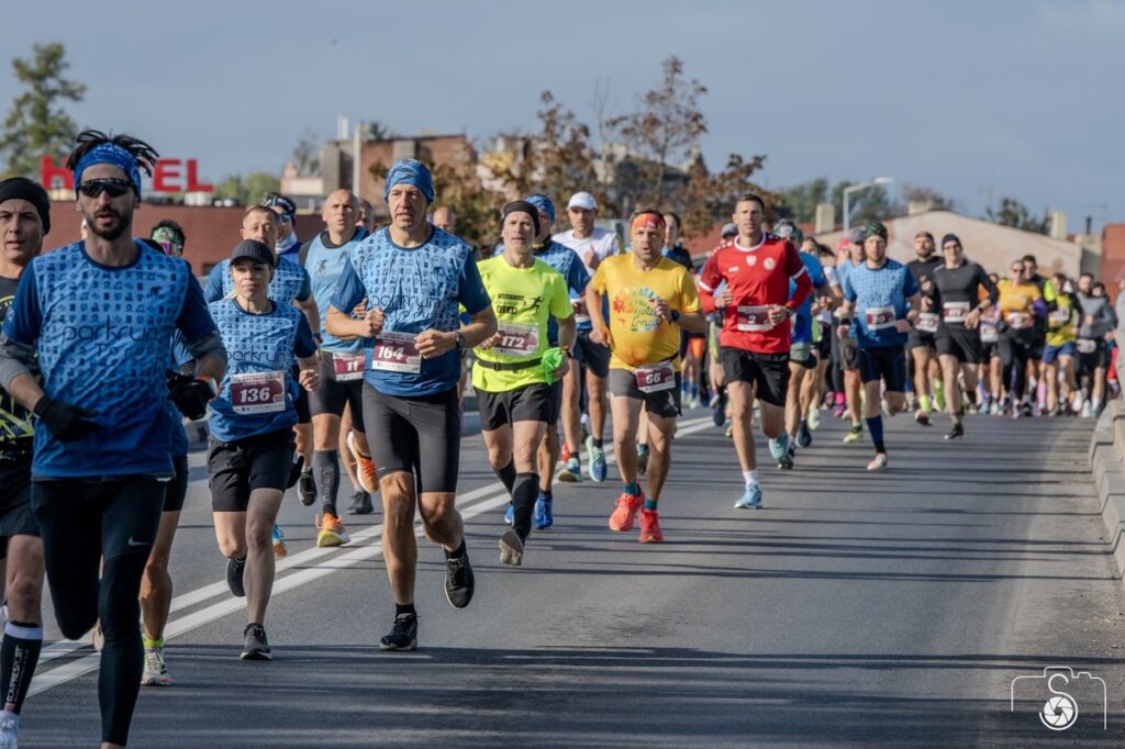 III Nadgoplański Bieg Dwóch Jezior Kruszwica-Łojewo, fot. Dariusz Samerek ED Foto