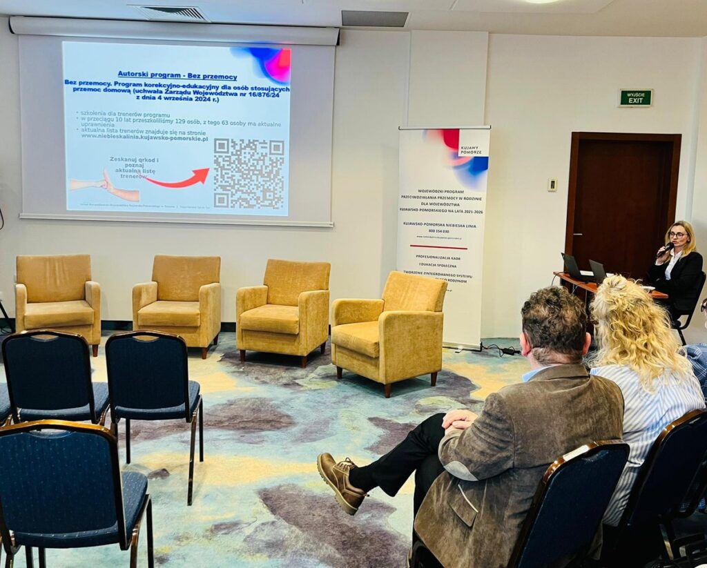 Dorota Piekarek, Kierownik Biura Wsparcia Rodziny, Przeciwdziałania Przemocy i Uzależnieniom – seminarium „Administracja publiczna wobec zjawiska przemocy domowej – analiza dostępnych narzędzi oddziaływań” fot. Biuro Wsparcia Rodziny, Przeciwdziałania Przemocy i Uzależnieniom