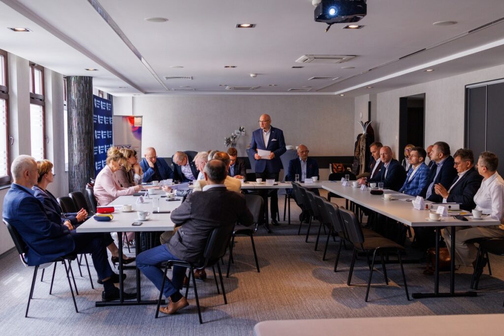 Uczestnicy posiedzenia Prezydium K-P WRDS w dniu 22.05.2025 r. w Inowrocławiu