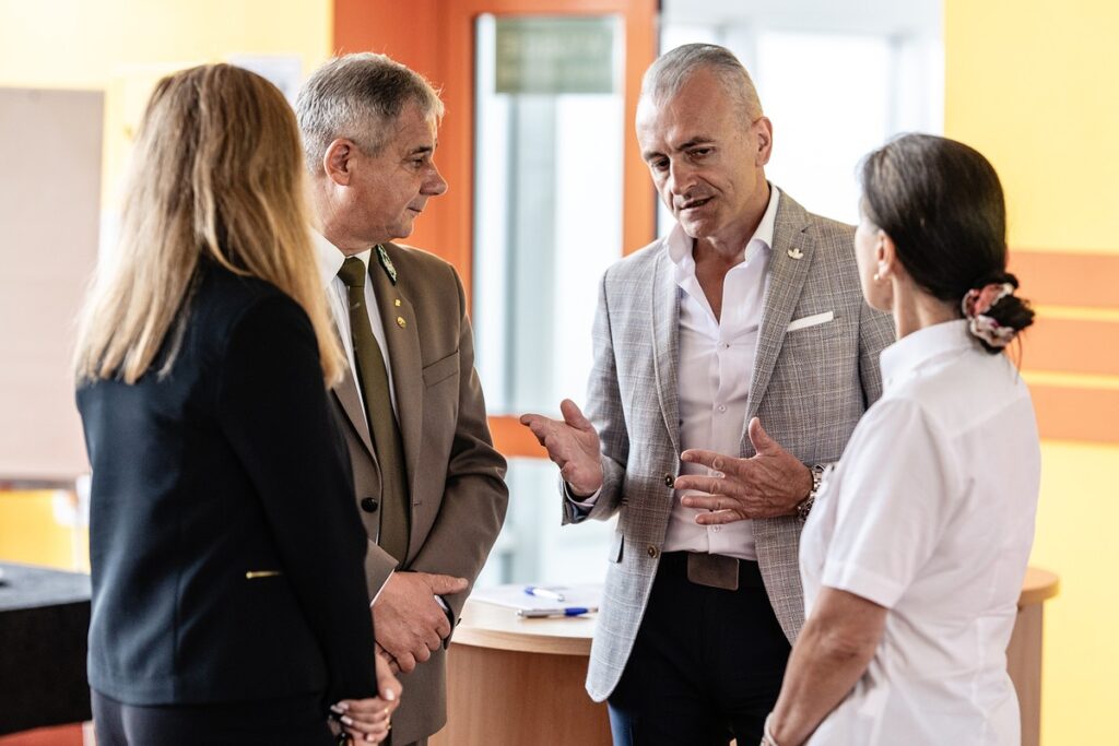 Uczestnicy posiedzenia plenarnego w Mondi Świecie w dniu 07.07.2025 r., fot. B. Marchlewski