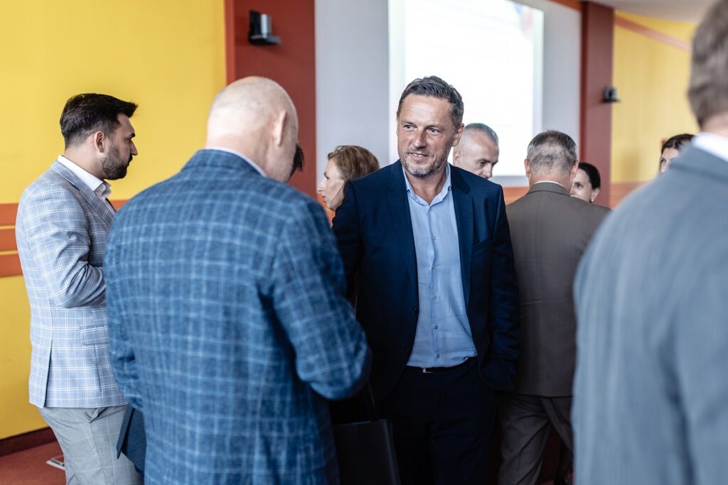 Uczestnicy posiedzenia plenarnego w Mondi Świecie w dniu 07.07.2025 r., fot. B. Marchlewski