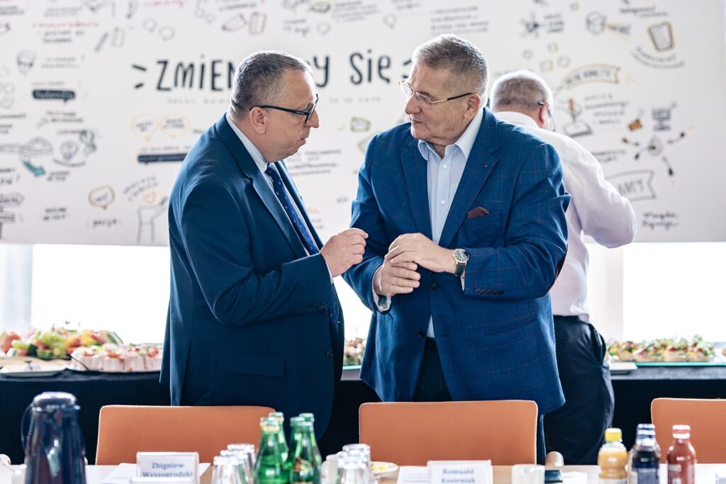 Uczestnicy posiedzenia plenarnego w Mondi Świecie w dniu 07.07.2025 r., fot. B. Marchlewski