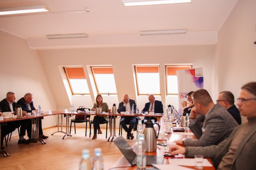Uczestnicy posiedzenia ZdsPGRPiSRW przy K-P WRDS 28.11.2025