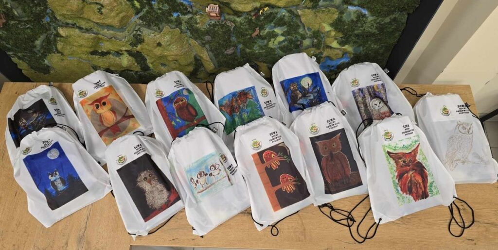 Worki z nagrodzonymi pracami kat 6-9 fot. Emilia Gołąb