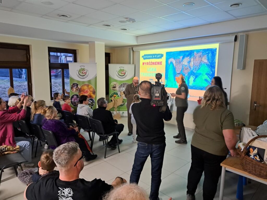 Wręczenie wyróżnień w kat 6-9 fot. Piotr Szumigaj