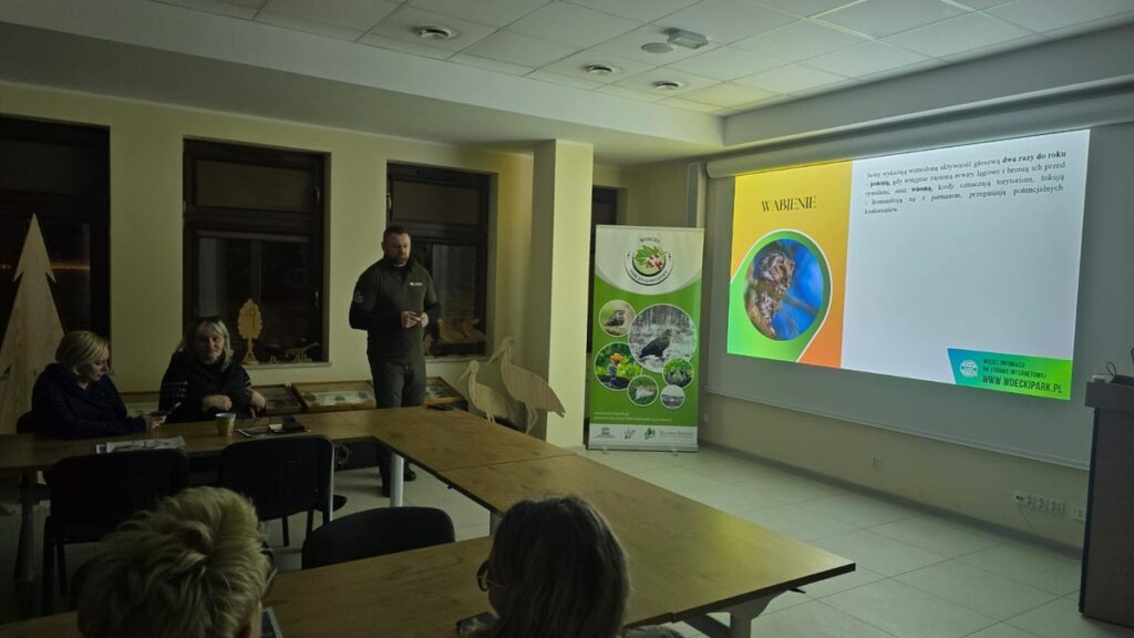 Prelekcja pt. Co w lesie huczy - nocne nasłuchy sów, fot. Emilia Gołąb