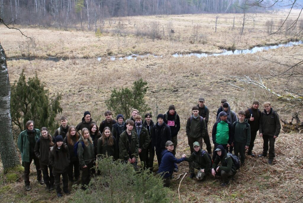 Wilczym tropem w dolinie Zwierzynki fot. Krzysztof Ogłusza