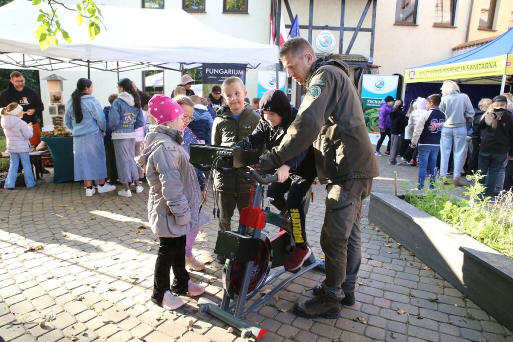 Energorower cieszył się dużą popularnością wśród uczniów, fot. Rafał Borzyszkowski