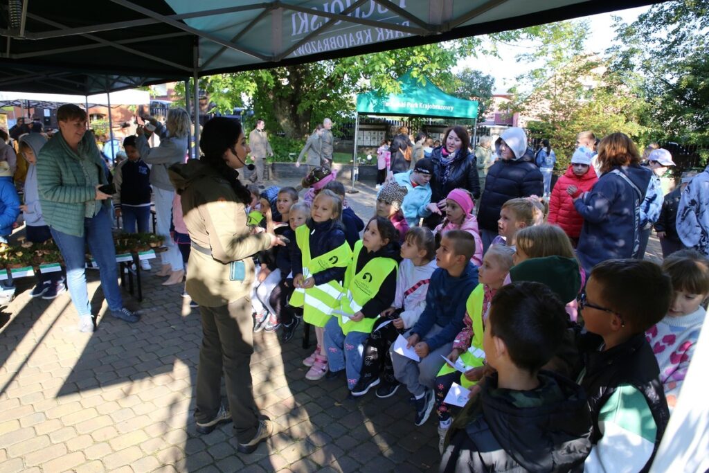 Najmłodsi zdobywają wiedzę o grzybach, fot. Rafał Borzyszkowski