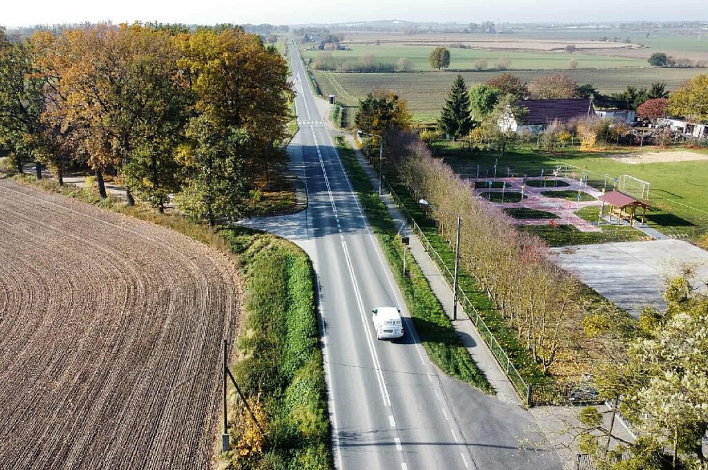 Wyświetlacz prędkości pojawił się m.in. w Mycielewie na drodze wojewódzkiej nr 247 (powiat nakielski), fot. ZDW