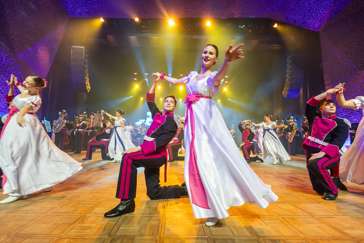 XIII Marszałkowski Bal Dobroczynny, fot. Szymon Zdziebło/tarantoga.pl dla UMWKP