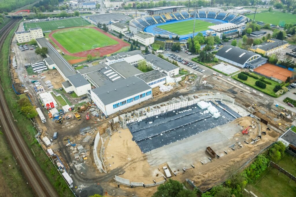 Budowa hali w kompleksie Zawiszy, fot. Tomasz Czachorowski/eventphoto.com.pl dla UMWKP