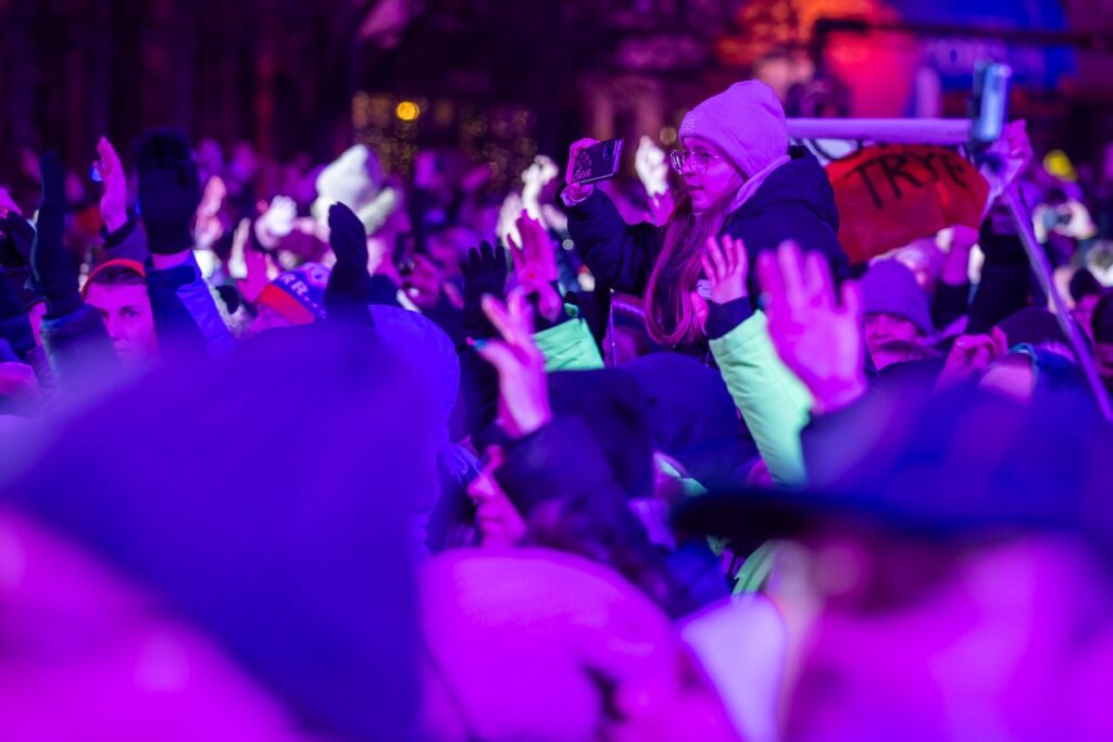 “The New Year’s Power of Hits” photo by Szymon Zdziebło / tarantoga.pl