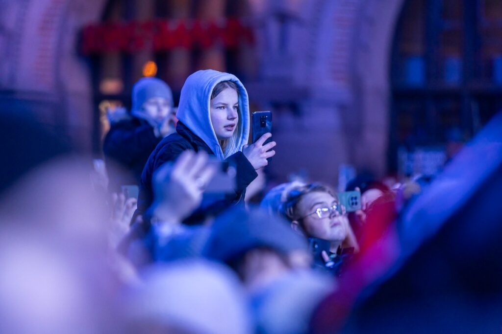 “The New Year’s Power of Hits” photo by Szymon Zdziebło / tarantoga.pl