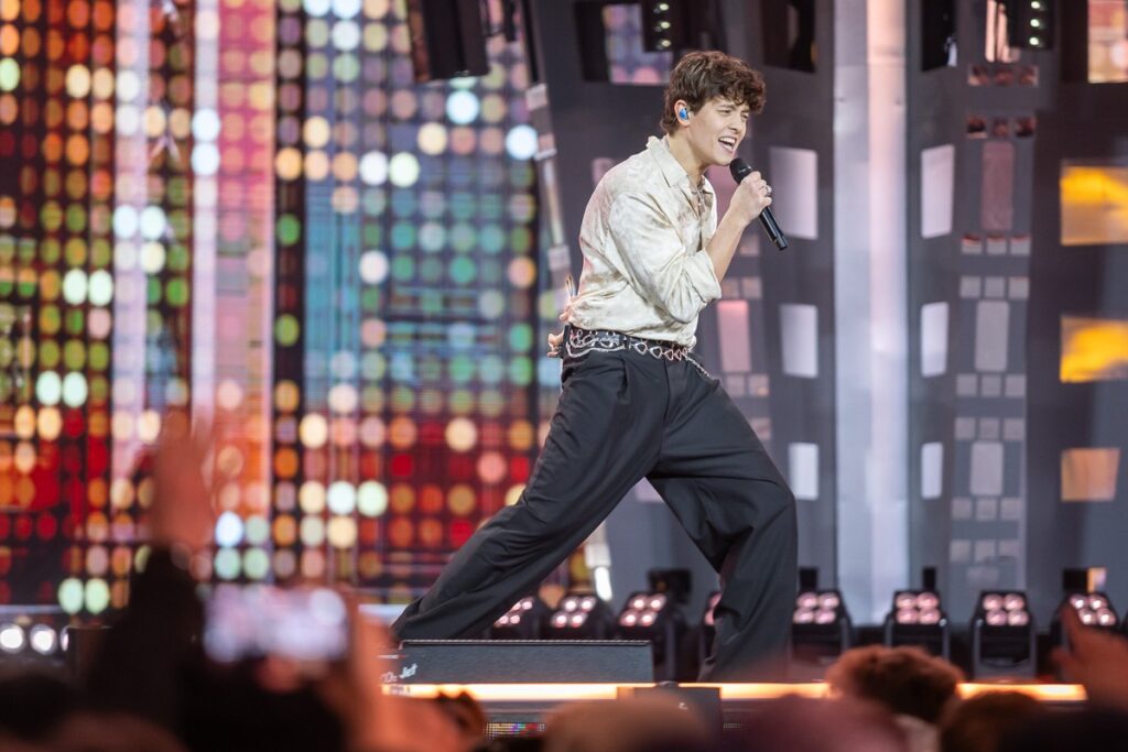 “The New Year’s Power of Hits” photo by Szymon Zdziebło / tarantoga.pl