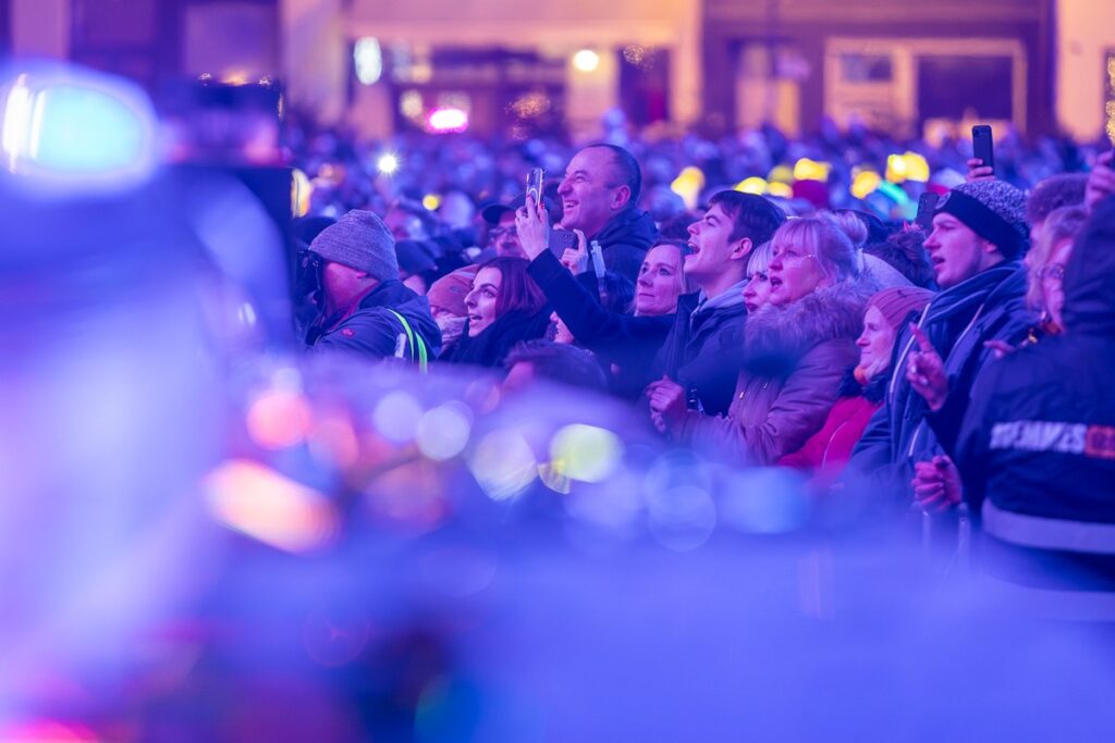 “The New Year’s Power of Hits” photo by Szymon Zdziebło / tarantoga.pl