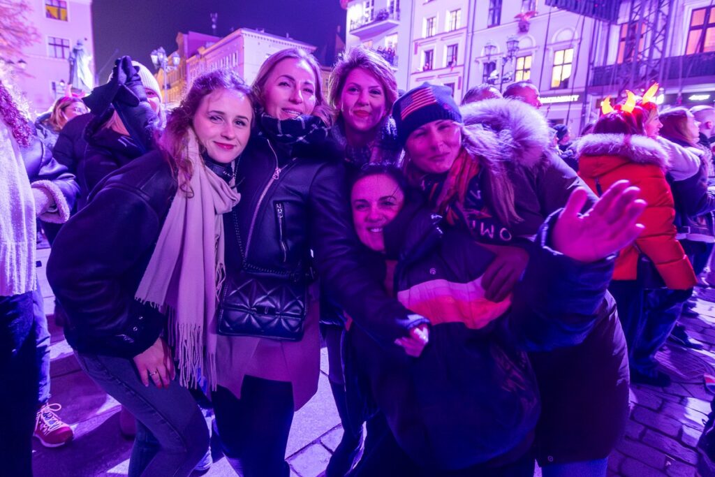 “The New Year’s Power of Hits” photo by Szymon Zdziebło / tarantoga.pl