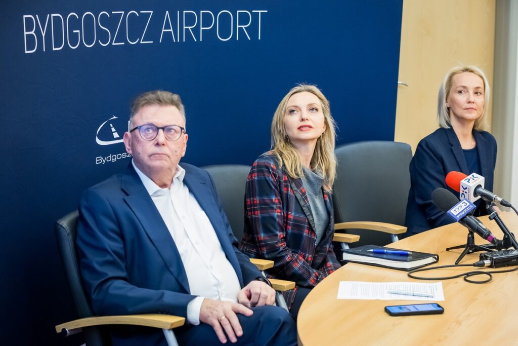 Konferencja prasowa zapowiadająca loty do Alicante, fot. Tomasz Czachorowski/eventphoto dla UMWKP Press conference announcing flights to Alicante, photo by Tomasz Czachorowski/eventphoto for UMWKP