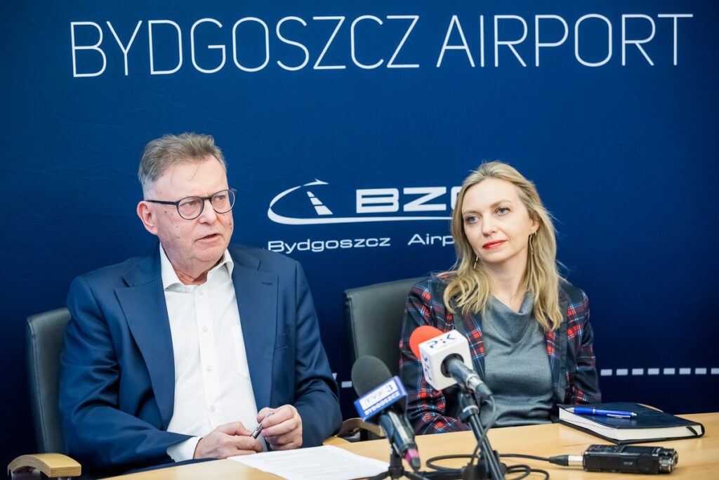 Konferencja prasowa zapowiadająca loty do Alicante, fot. Tomasz Czachorowski/eventphoto dla UMWKP Press conference announcing flights to Alicante, photo by Tomasz Czachorowski/eventphoto for UMWKP