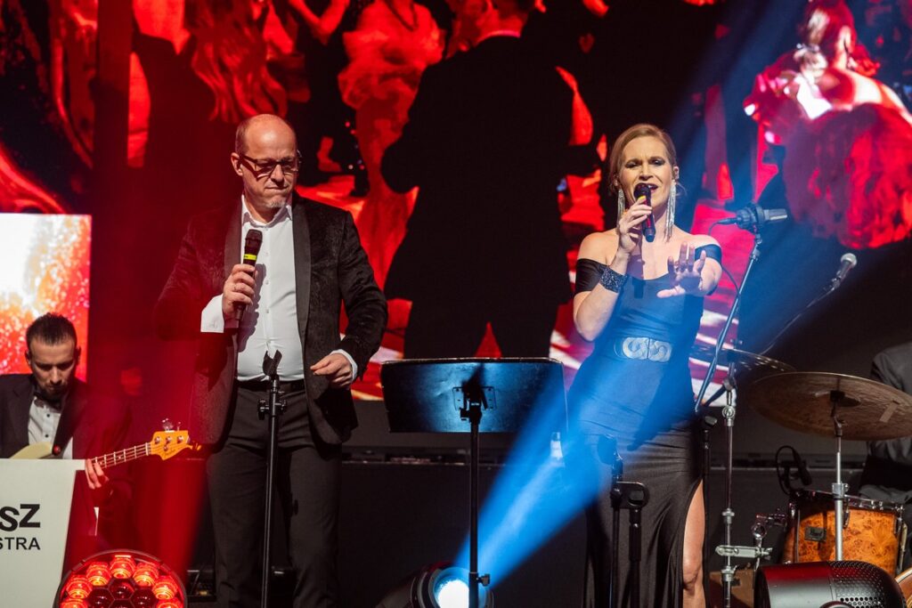 XIII Marszałkowski Bal Dobroczynny, fot. Szymon Zdziebło/tarantoga.pl dla UMWKP