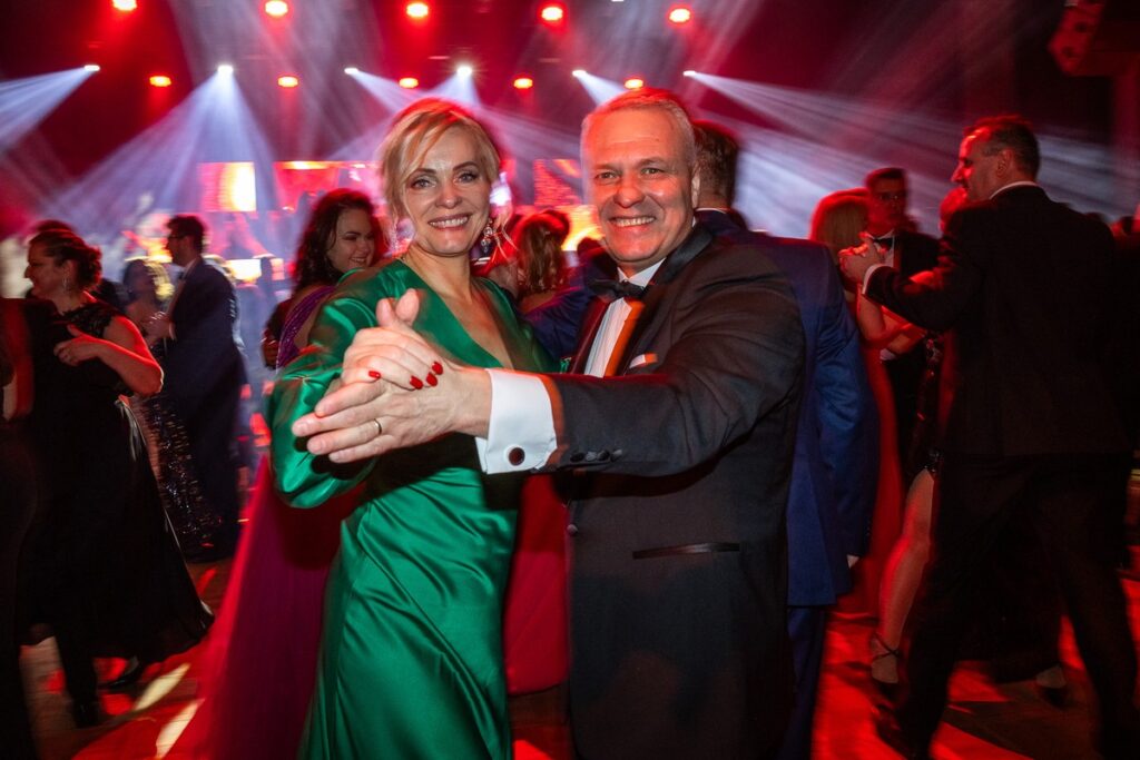 XIII Marszałkowski Bal Dobroczynny, fot. Szymon Zdziebło/tarantoga.pl dla UMWKP