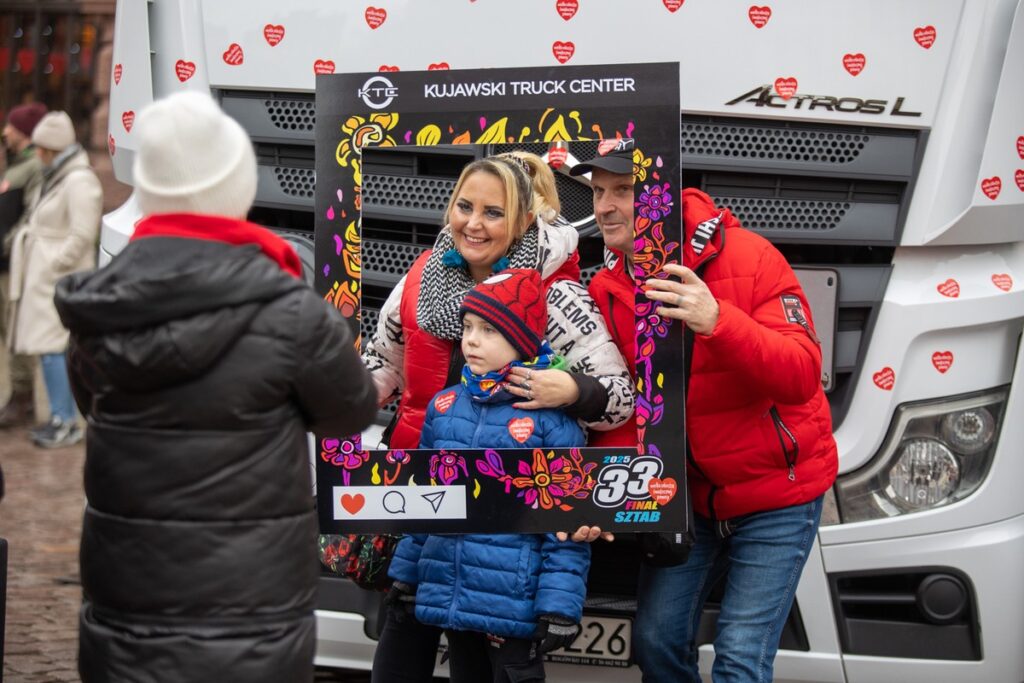 Finał WOŚP w Toruniu fot. Mikołaj Kuras dla UMWKP