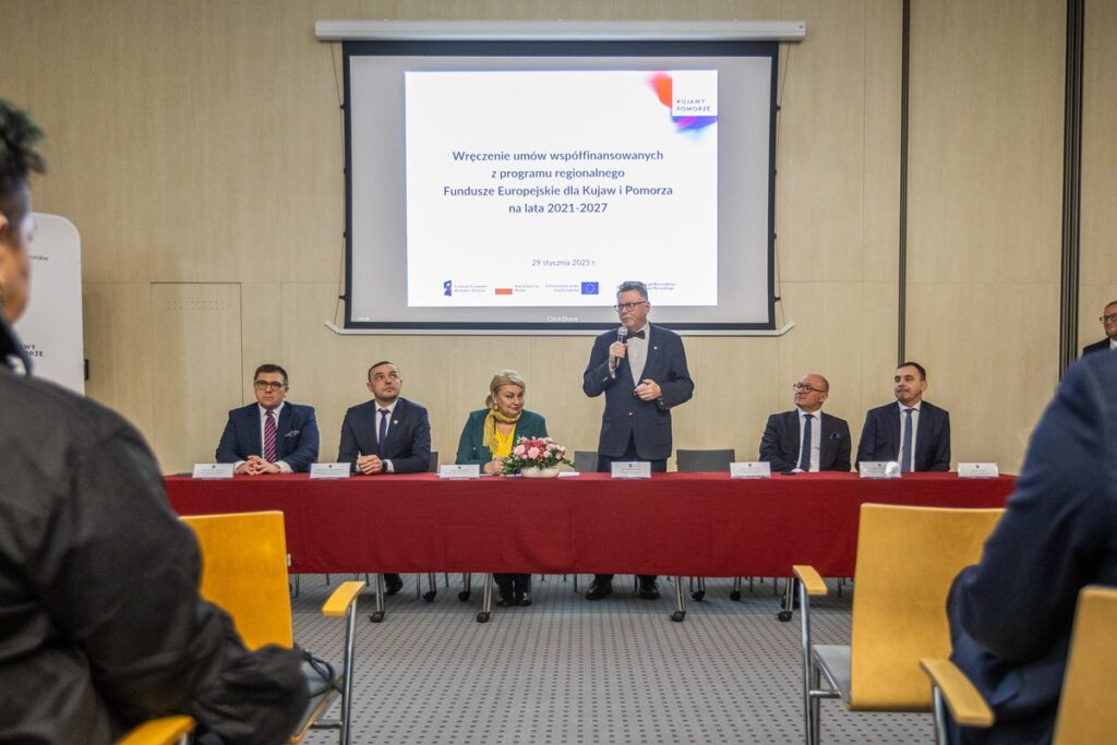 FEdKP contract handover ceremony, photo by Szymon Zdziebło/tarantoga for UMWKP