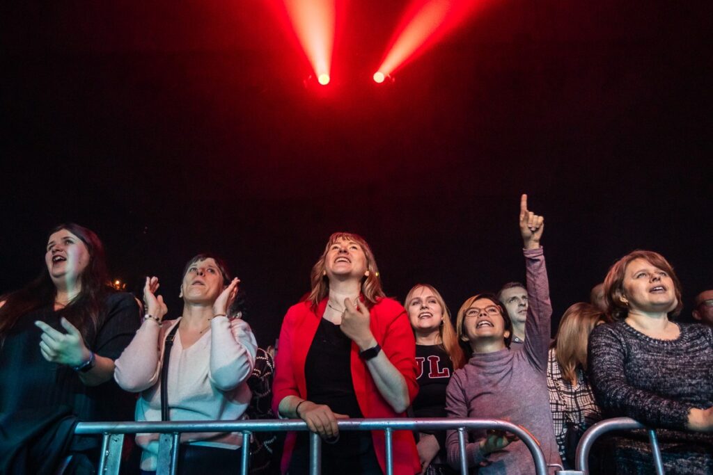 Koncert Kamila Bednarka w CKK Jordanki, fot. Szymon Zdziebło/tarantoga.pl dla UMWKP