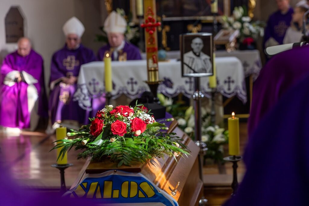Pogrzeb ks. Wacława Dokurno, fot. Andrzej Goiński/UMWKP Funeral of Fr. Wacław Dokurno, photo by Andrzej Goiński/UMWKP