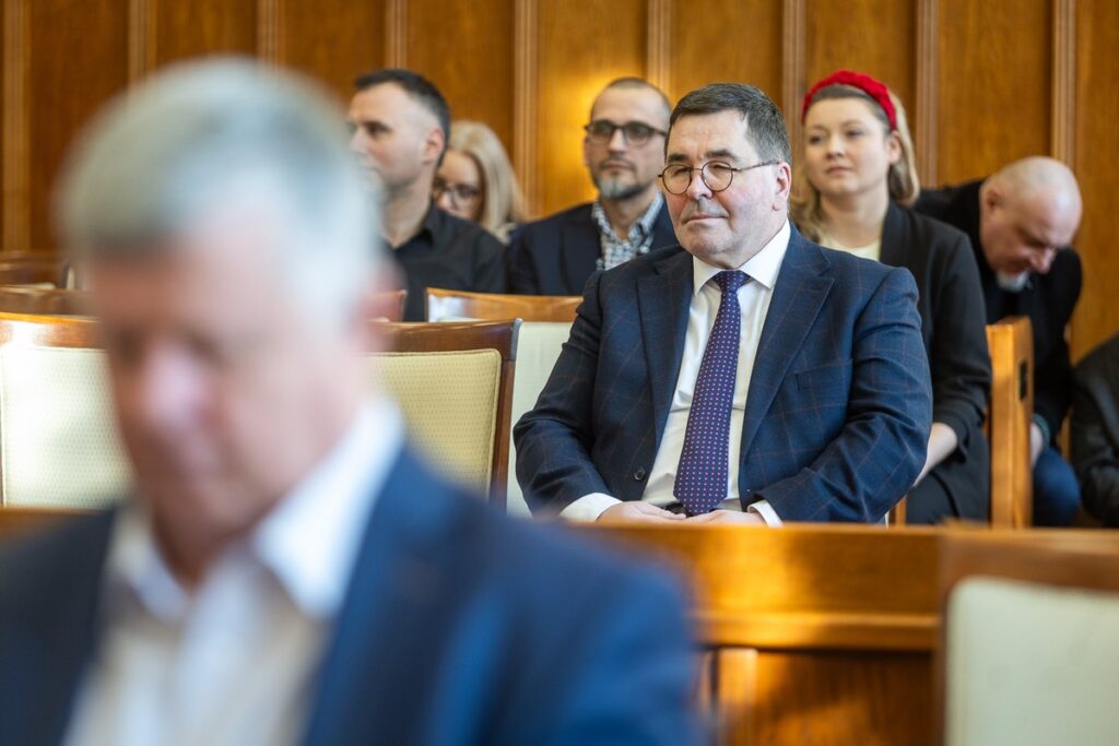 Sesja sejmiku województwa, 17 lutego 2025, fot. Szymon Zdziebło/tarantoga dla UMWKP