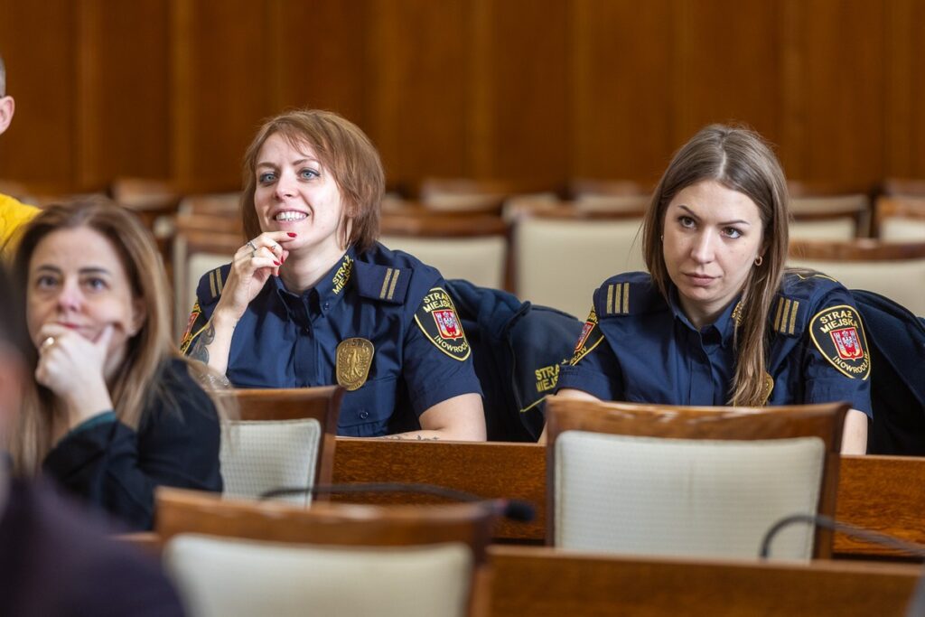 Dictation at the Marshal's Office, photo by Szymon Zdziebło/tarantoga.pl for UMWKP