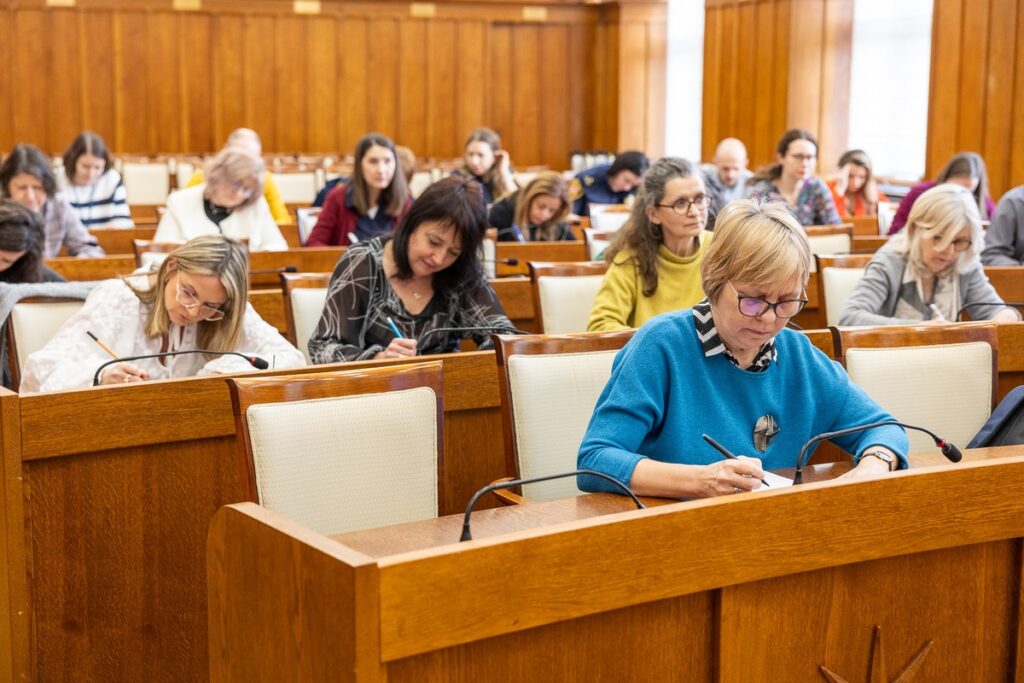 Dictation at the Marshal's Office, photo by Szymon Zdziebło/tarantoga.pl for UMWKP