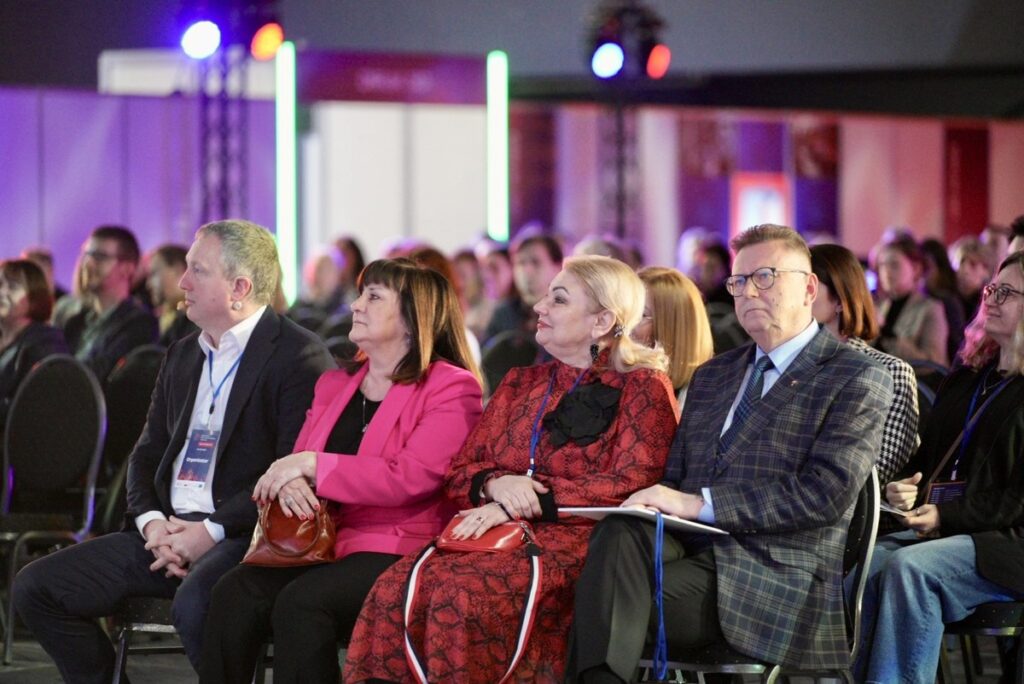 Konferencja „Nowy wymiar doradztwa zawodowego w aspekcie rynek pracy 4.0” w Bydgoskim Centrum Targowo-Wystawienniczym, fot. Tomasz Pasiut Conference: "A New Dimension of Career Counseling in the Context of Labor Market 4.0" at the Bydgoszcz Trade and Exhibition Center, photo by Tomasz Pasiut