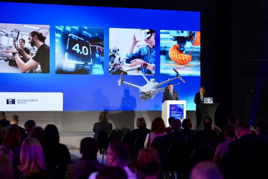 Conference: "A New Dimension of Career Counseling in the Context of Labor Market 4.0" at the Bydgoszcz Trade and Exhibition Center, photo by Tomasz Pasiut