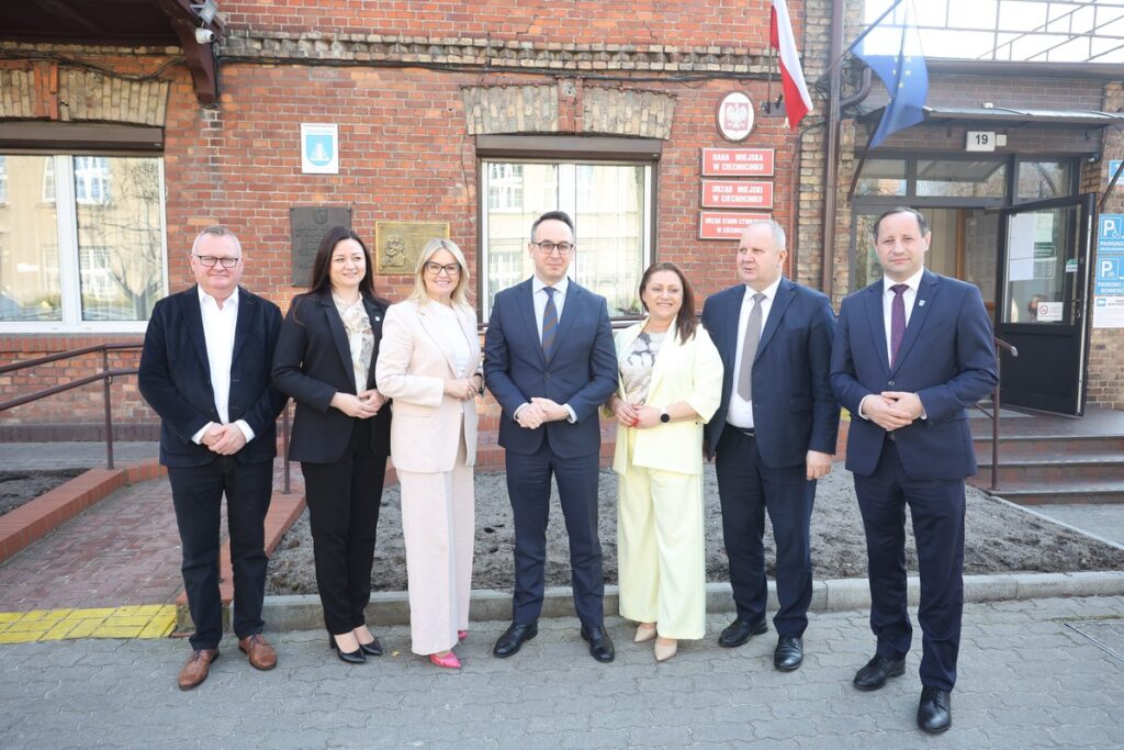 Ceremonia podpisania umowy, Urząd Miejski w Ciechocinku, 21 marca 2025, fot. Mikołaj Kuras dla UMWKP