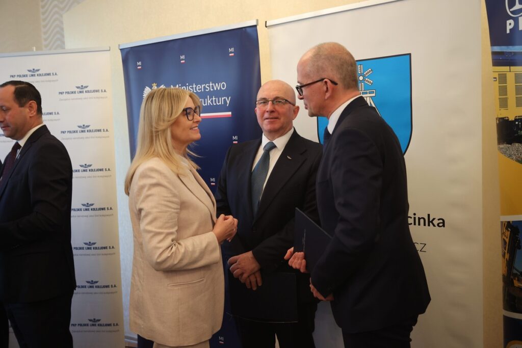 Ceremonia podpisania umowy, Urząd Miejski w Ciechocinku, 21 marca 2025, fot. Mikołaj Kuras dla UMWKP