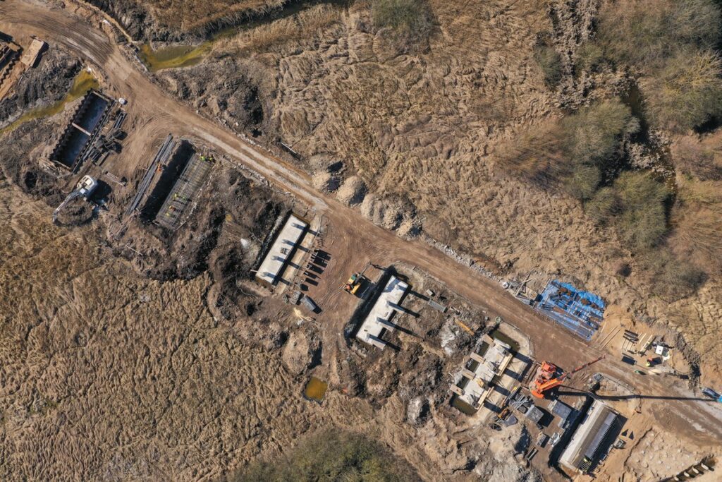 Budowa obwodnicy Mogilna, fot. Mikołaj Kuras dla UMWKP