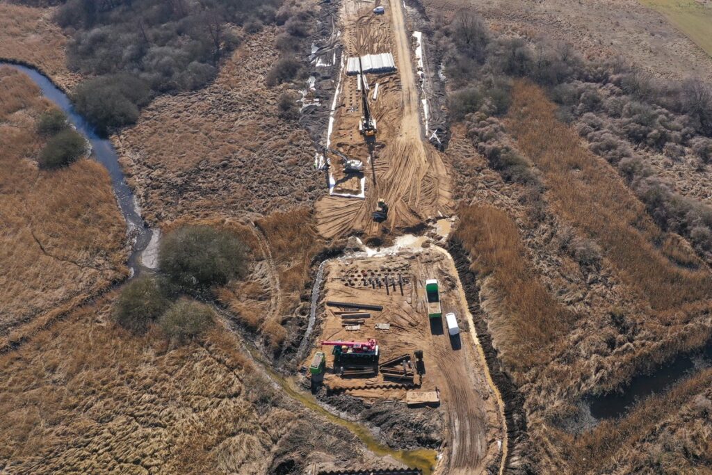 Budowa obwodnicy Mogilna, fot. Mikołaj Kuras dla UMWKP