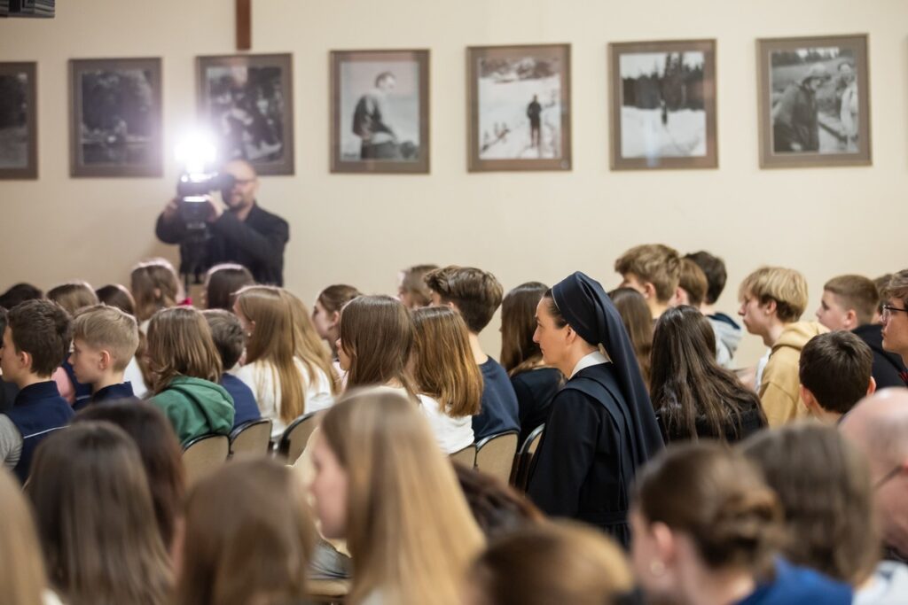 Spotkanie z bratem Marianem Markiewiczem w I Katolickim Liceum Ogólnokształcącym w Bydgoszczy