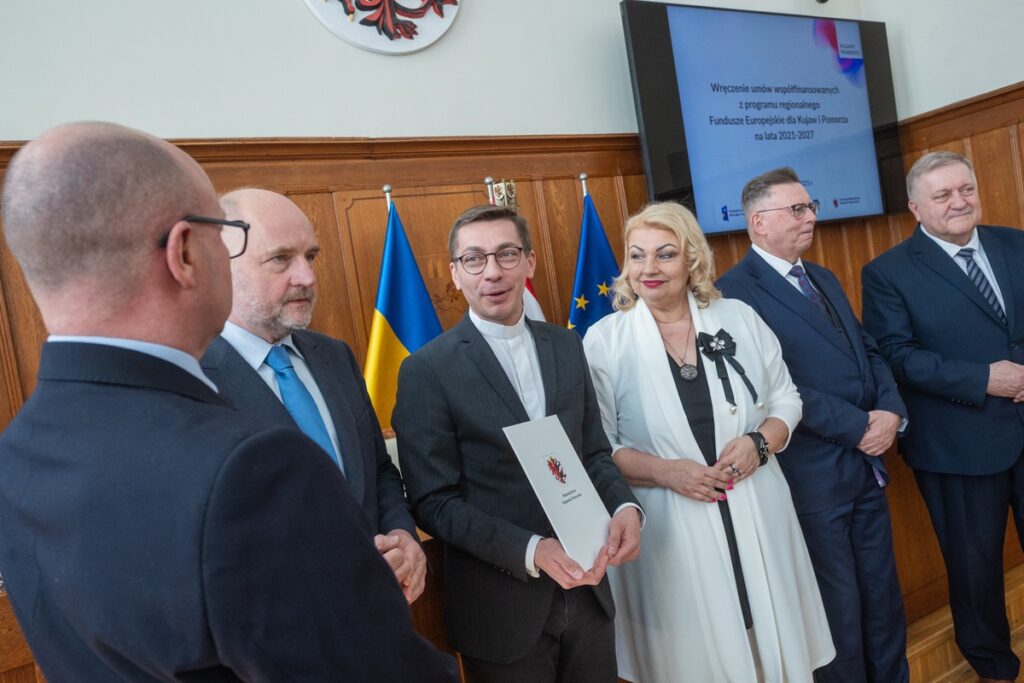 Ceremonia przekazania umów FEdKP, Urząd Marszałkowski, 4 kwietnia 2025, fot. Mikołaj Kuras dla UMWKP